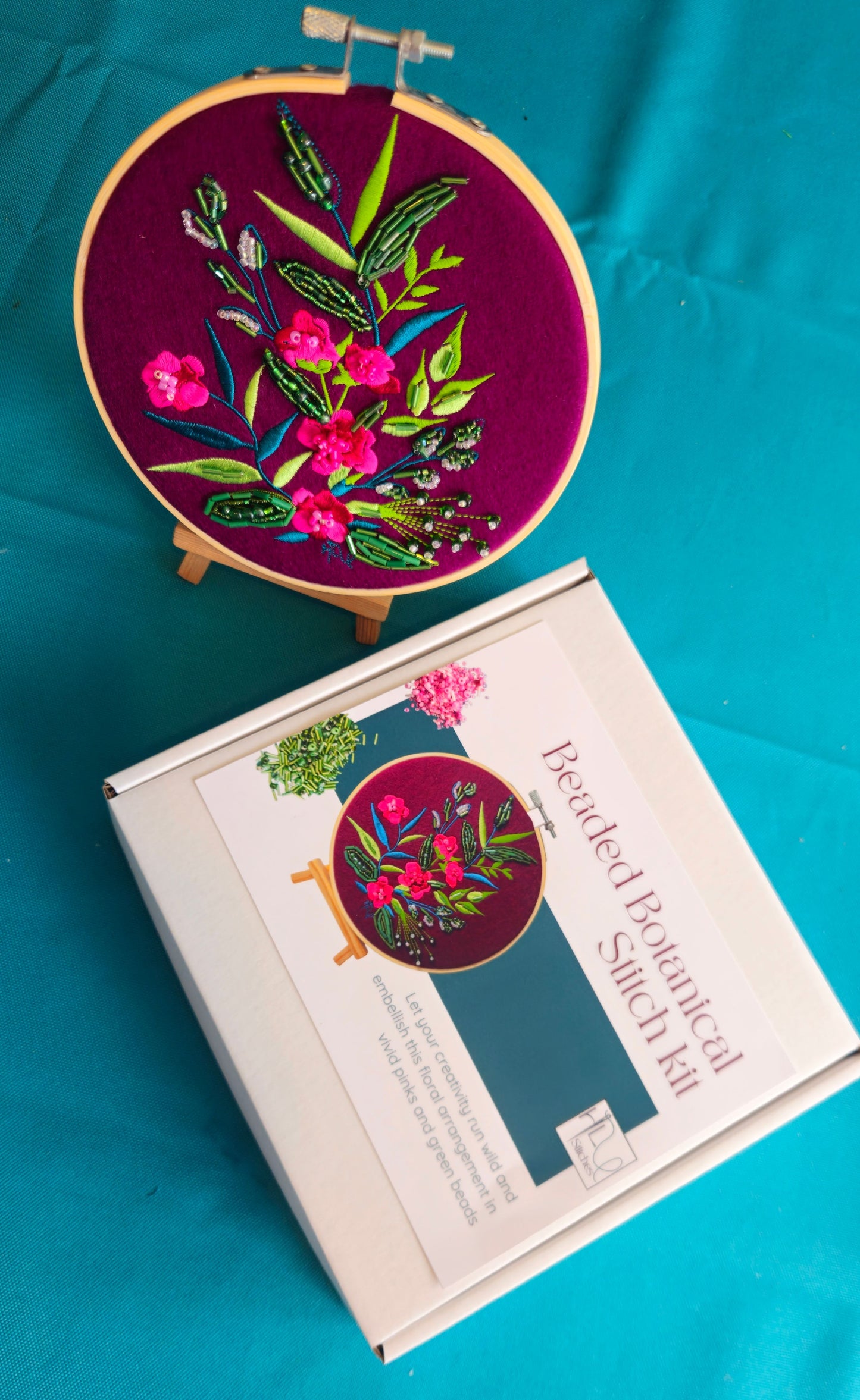 Botanical Bead Embroidery Kit – Vibrant Floral Embroidery with Beads