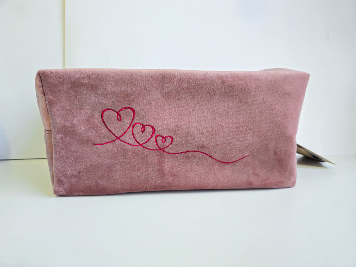 XL Velvet Pouch with Trio of Hearts Embroidery | Sustainable Makeup or Travel Pouch | Luxurious dusty pink | Recycled polyester