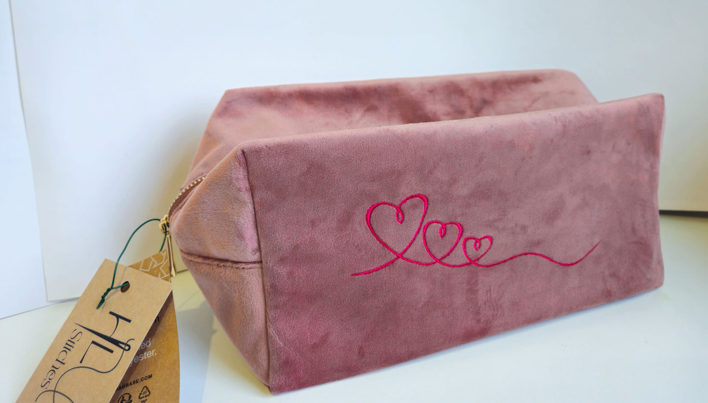 XL Velvet Pouch with Trio of Hearts Embroidery | Sustainable Makeup or Travel Pouch | Luxurious dusty pink | Recycled polyester