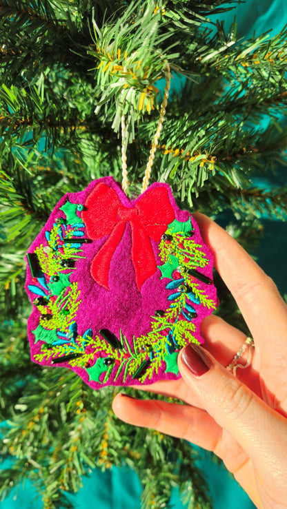 Embroidered Christmas Wreath Decoration – Handmade Ornament with Red Bow and beading detail