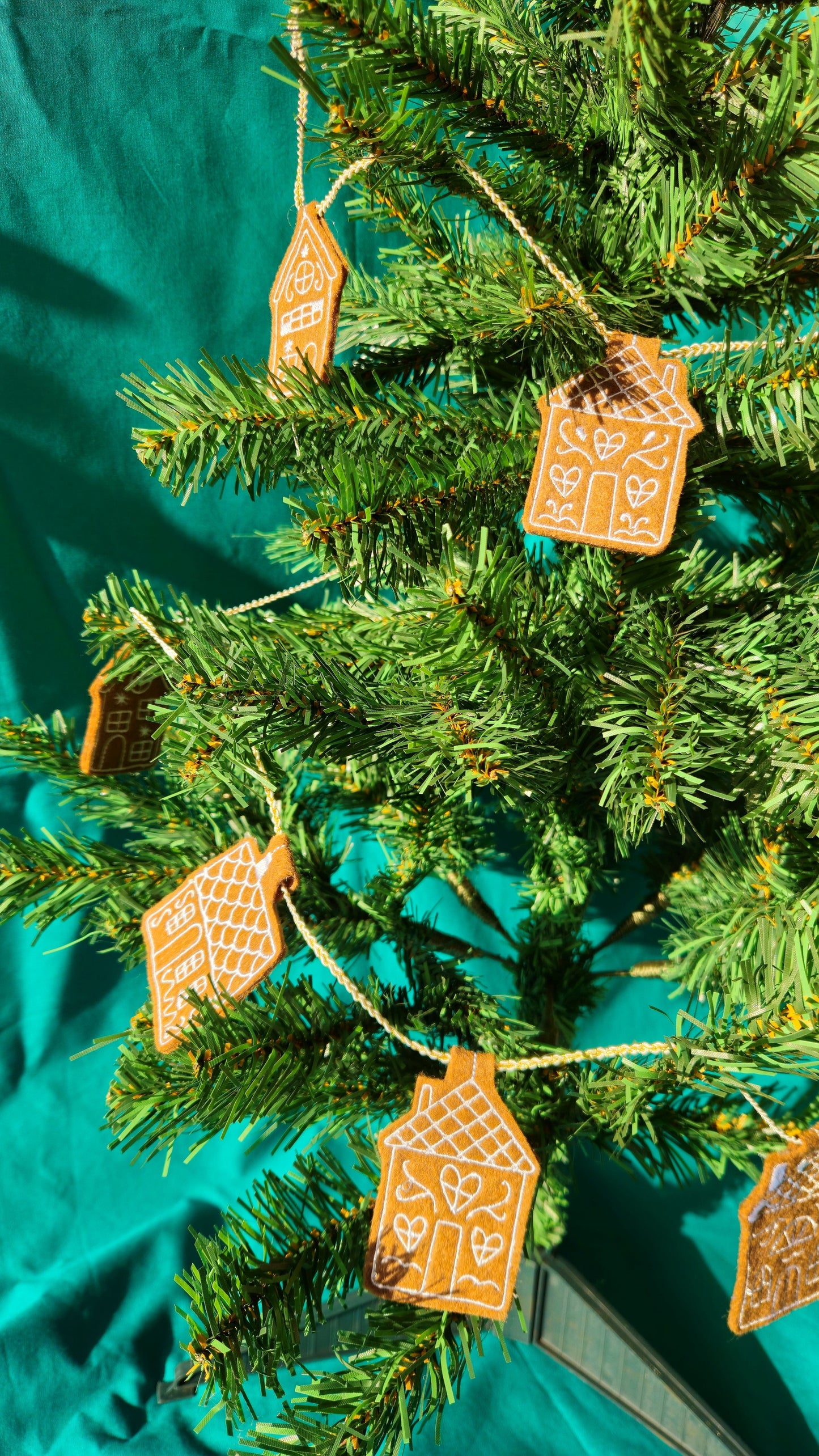 Embroidered Gingerbread House Garland – Digitally Handmade Christmas Decoration