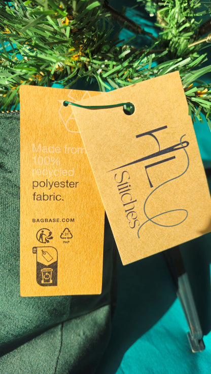 Luxurious Velvet Pouch with Christmas wreath embroidery (Two Sizes)